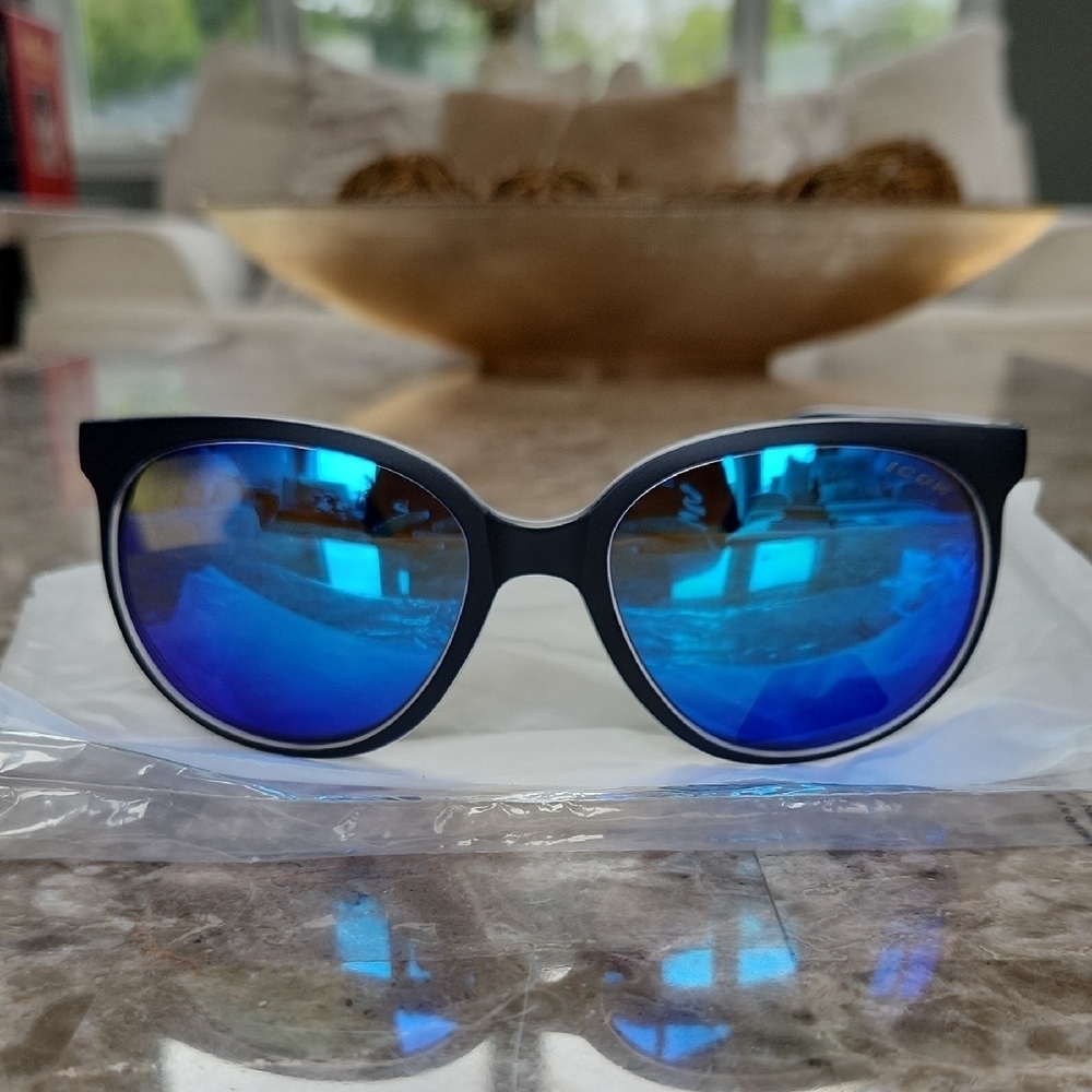 Stylish Icon Blaze, Black Frame, Blue Lense Sunglasses, New